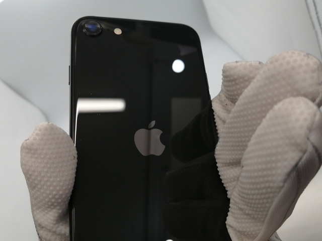 中古】Apple SoftBank 【SIMロック解除済み】 iPhone SE（第2世代