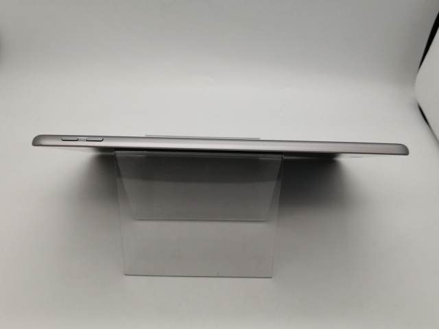 【中古】Apple 【Wi-Fi】 iPad（第5世代/2017） 32GB スペースグレイ MP2F2J/A【アリオ倉敷】保証期間１ヶ月【ランクC】_5