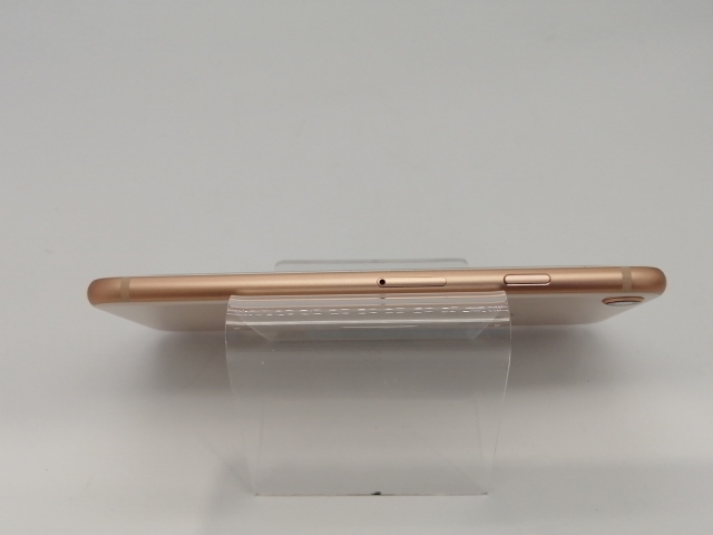docomo 【SIMロックなし】MQ7A2J/A iPhone 8 64GB ゴールド docomo