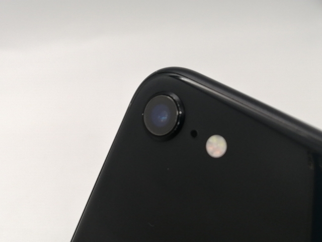【中古】Apple au 【SIMロック解除済み】 iPhone SE（第2世代） 128GB ブラック MXD02J/A【アリオ倉敷】保証期間１ヶ月【ランクC】