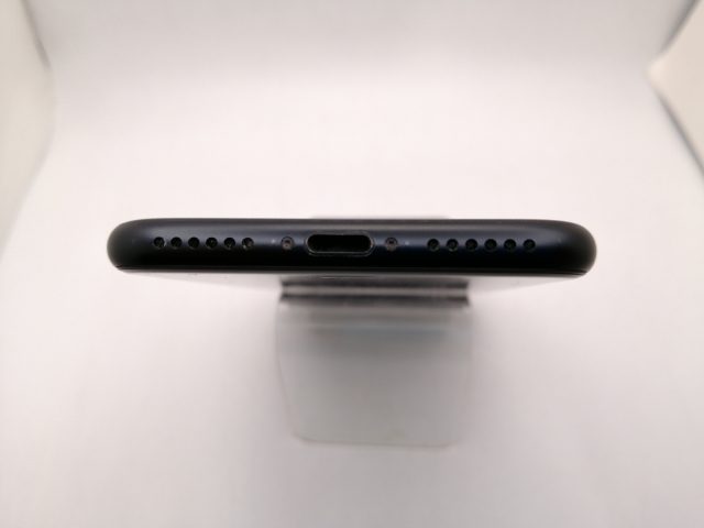 【中古】Apple au 【SIMフリー】 iPhone SE（第3世代） 128GB ミッドナイト MMYF3J/A【三宮駅前】保証期間１ヶ月【ランクB】_4