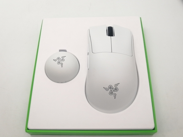 【中古】Razer DeathAdder V4 Pro RZ01-05330200-R3A1 [ホワイト]【広島本通】保証期間１週間