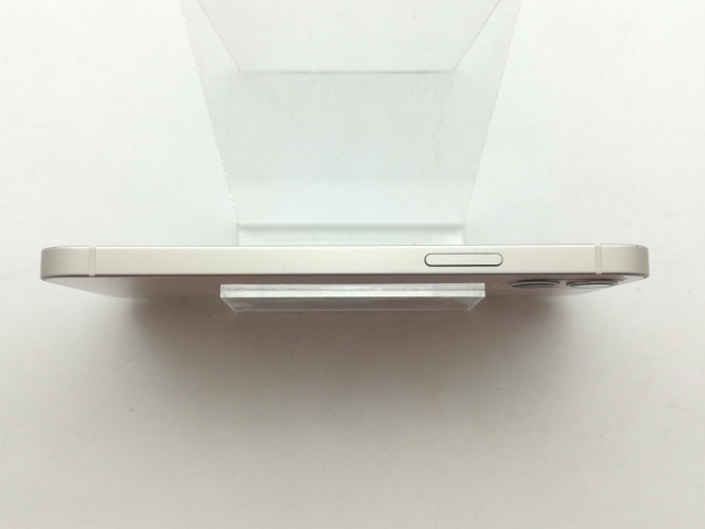 【中古】Apple SoftBank 【SIMロック解除済み】 iPhone 12 128GB ホワイト MGHV3J/A【神戸】保証期間１ヶ月【ランクB】_4