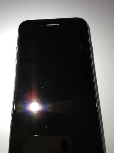 【中古】Apple au 【SIMフリー】 iPhone SE（第3世代） 64GB ミッドナイト MMYC3J/A【アリオ倉敷】保証期間１ヶ月【ランクC】_4