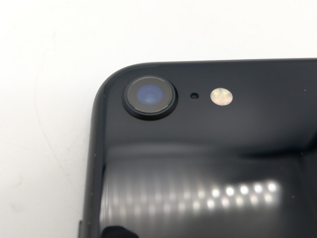 【中古】Apple au 【SIMフリー】 iPhone SE（第3世代） 64GB ミッドナイト MMYC3J/A【アリオ倉敷】保証期間１ヶ月【ランクC】_6