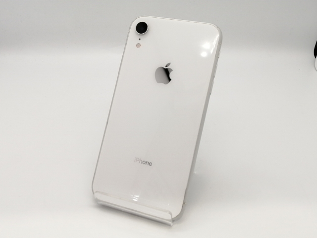 【中古】Apple docomo 【SIMロック解除済み】 iPhone XR 64GB ホワイト MT032J/A【広島本通】保証期間１ヶ月【ランクC】