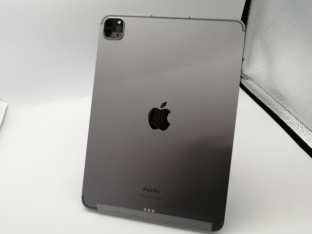 【中古美品】国内版SIMフリー apple iPad Pro タブレット 9.7インチ 64GB MLPY2J/A ゴールド 10424821 2020 スマートフォン・タブレット 第4世代 iPad Pro 12.9インチ Wi