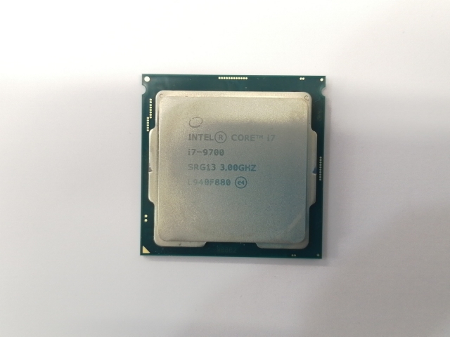 【中古】Intel Core i7-9700 (3GHz/TB:4.7GHz/SRG13/R0) bulk LGA1151/8C/8T/L3 12M/UHD630/TDP65W【広島本通】保証期間１週間