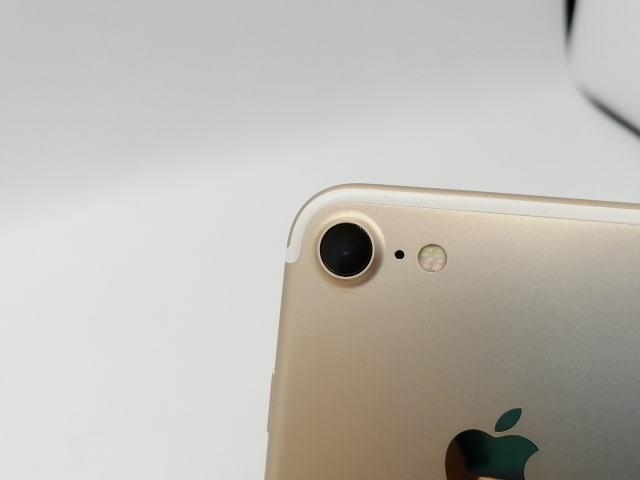 中古　iPhone7 128GB NNCM2J/A ゴールド　a1779 iPhone 7 128GB 中古 SIMフリー ブラック ゴールド ジェット