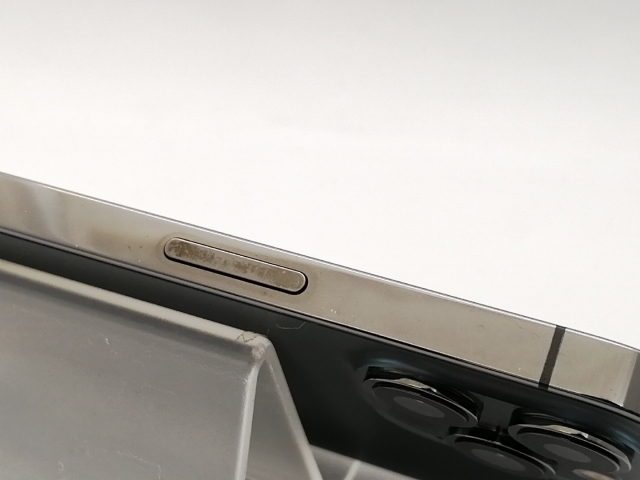 【中古】Apple SoftBank 【SIMロック解除済み】 iPhone 12 Pro Max 256GB グラファイト MGCY3J/A【大須2】保証期間１ヶ月【ランクC】_6