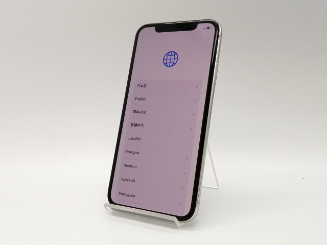 iPhone Xs 64GB シルバー (SIMロック解除済)