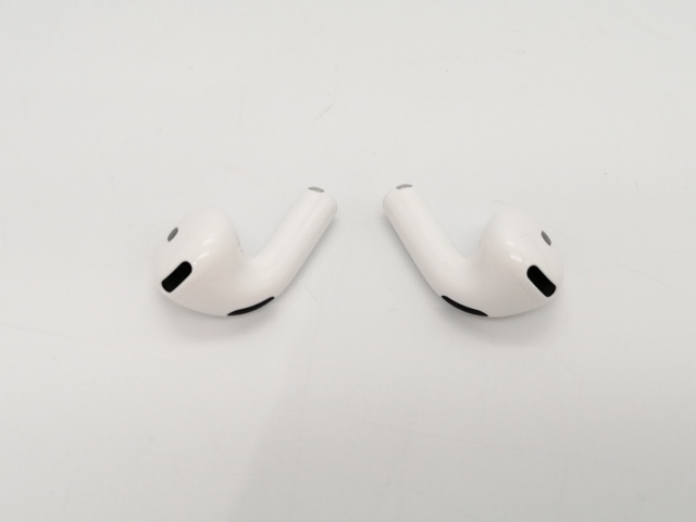 【中古】Apple AirPods 4 アクティブノイズキャンセリング搭載モデル MXP93J/A【小倉駅前】保証期間１ヶ月