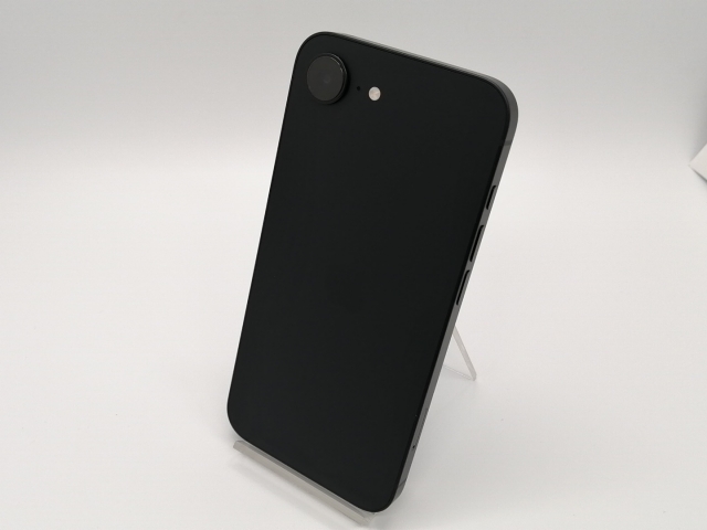 中古】Apple 国内版 【SIMフリー】 iPhone 16e 128GB ブラック MD1Q4J 