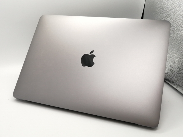 Apple MacBook Pro 13インチ (M1,2020)スペースグレイ Apple MacBook