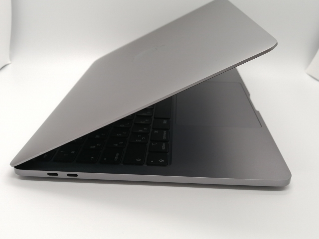 中古】Apple MacBook Pro 13インチ M2(CPU:8C/GPU:10C) 8GB/256GB