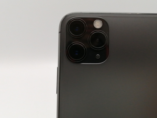 【中古】Apple SoftBank 【SIMロック解除済み】 iPhone 11 Pro Max 64GB スペースグレイ MWHD2J/A【小倉駅前】保証期間１ヶ月【ランクB】_6