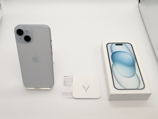 【中古】Apple SoftBank 【SIMフリー】 iPhone 15 128GB ブルー MTML3J/A【小倉駅前】保証期間１ヶ月【ランクB】