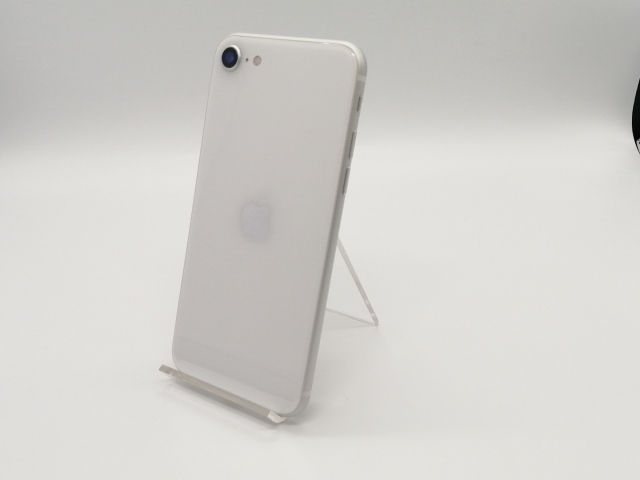 【中古】Apple au 【SIMロック解除済み】 iPhone SE（第2世代） 64GB ホワイト MHGQ3J/A（後期型番）【小倉駅前】保証期間１ヶ月【ランクC】