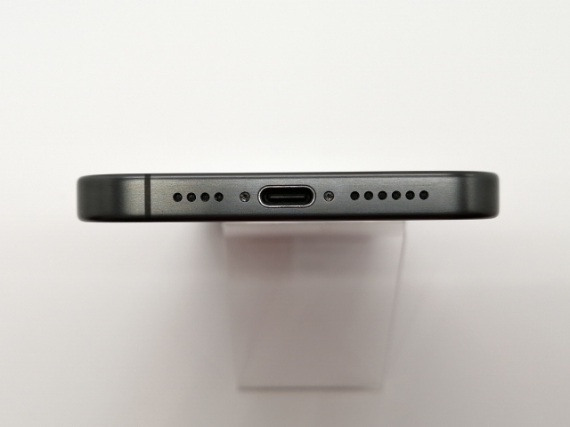 【中古】Apple 国内版 【SIMフリー】 iPhone 15 Pro Max 256GB ブラックチタニウム MU6P3J/A【広島】保証期間１ヶ月【ランクA】