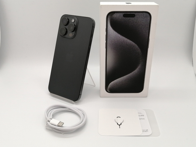 【中古】Apple 国内版 【SIMフリー】 iPhone 15 Pro Max 256GB ブラックチタニウム MU6P3J/A【広島】保証期間１ヶ月【ランクA】