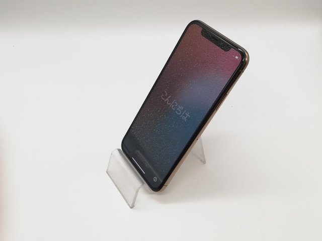 【中古】Apple docomo 【SIMロック解除済み】 iPhone XS 256GB ゴールド MTE22J/A【アリオ倉敷】保証期間１週間【ランクC】_1