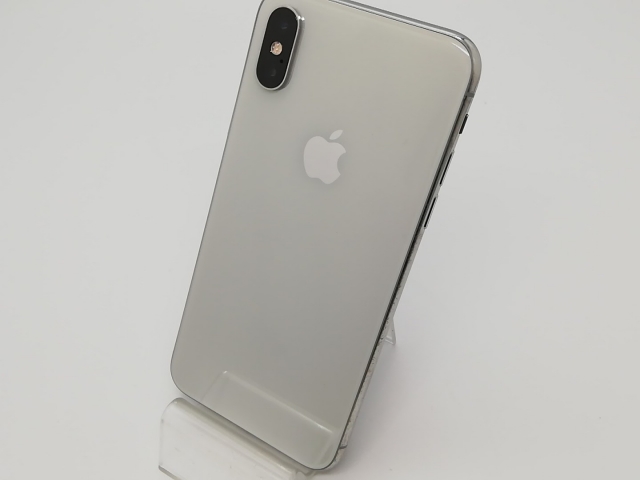 【中古】Apple docomo 【SIMロック解除済み】 iPhone XS 512GB シルバー MTE42J/A【アリオ倉敷】保証期間１ヶ月【ランクC】 23,665円
