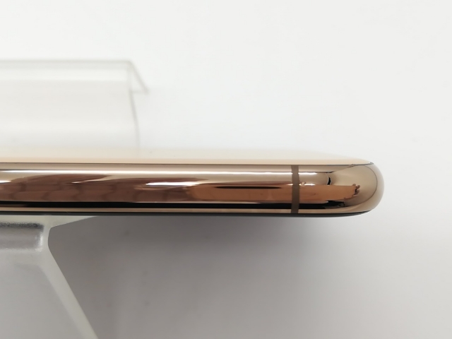 【中古】Apple docomo 【SIMロック解除済み】 iPhone 11 Pro 256GB ゴールド MWC92J/A【アリオ倉敷】保証期間１ヶ月【ランクB】_2