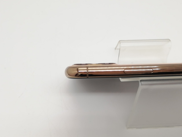 【中古】Apple docomo 【SIMロック解除済み】 iPhone 11 Pro 256GB ゴールド MWC92J/A【アリオ倉敷】保証期間１ヶ月【ランクB】_3