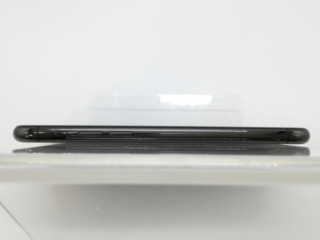 【中古】Apple docomo 【SIMロック解除済み】 iPhone 11 Pro 64GB スペースグレイ MWC22J/A【京都】保証期間１ヶ月【ランクA】_3