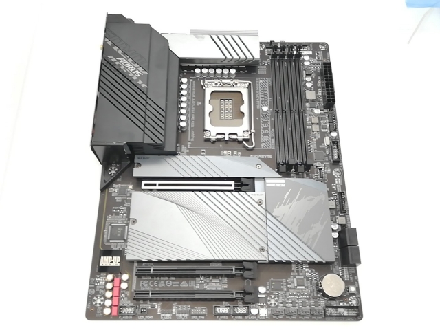 【中古】GIGABYTE B660 AORUS MASTER B660(DDR5)/LGA1700/2.5GbitLAN/Wi-Fi6(ax)+BT5.2/ATX【アリオ倉敷】保証期間１週間