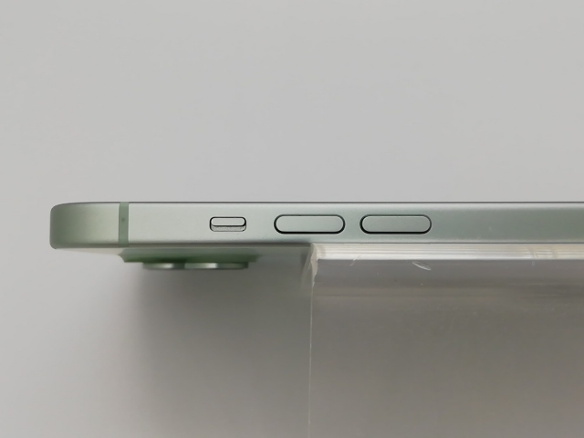 【中古】Apple 国内版 【SIMフリー】 iPhone 15 128GB グリーン MTMM3J/A【鹿児島中町】保証期間１ヶ月【ランクB】