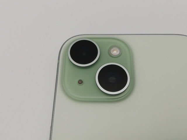 【中古】Apple 国内版 【SIMフリー】 iPhone 15 128GB グリーン MTMM3J/A【鹿児島中町】保証期間１ヶ月【ランクB】