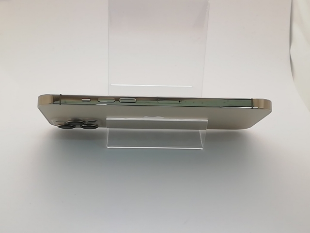 【中古】Apple docomo 【SIMロック解除済み】 iPhone 12 Pro Max 512GB ゴールド MGD53J/A【秋葉3号】保証期間１ヶ月【ランクC】