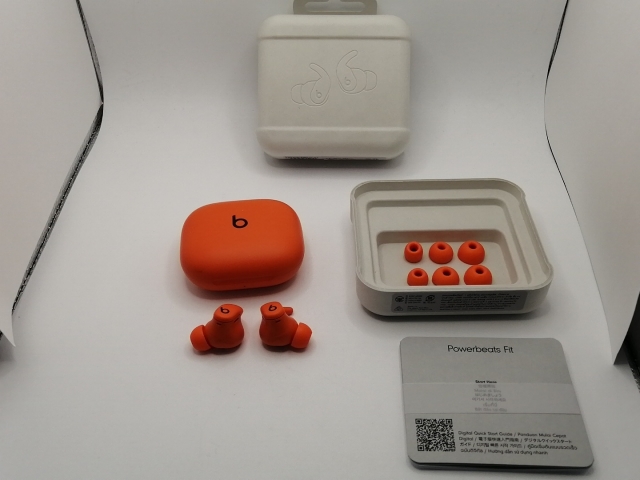 【中古】beats by dr.dre Powerbeats Fit [スパークオレンジ]【川崎駅前】保証期間１ヶ月【ランクA】_7