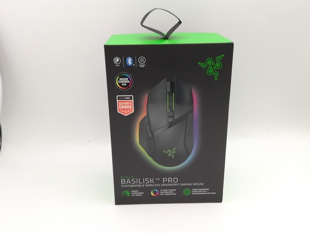 【未使用】Razer Basilisk V3 Pro RZ01-04620100-R3A1 [ブラック]【川崎駅前】保証期間１週間