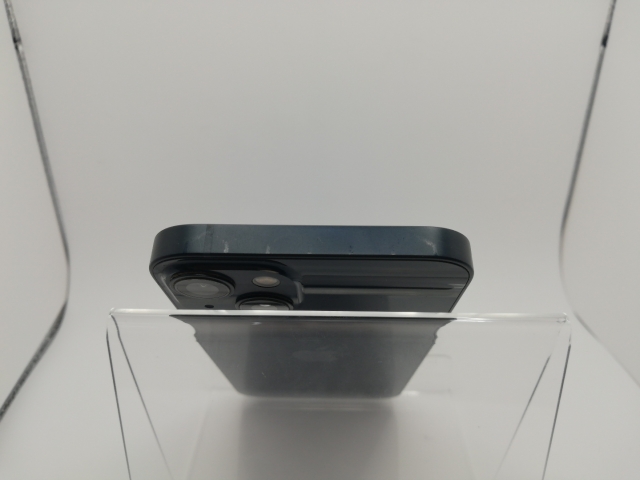 【中古】Apple docomo 【SIMフリー】 iPhone 13 128GB ミッドナイト MLNC3J/A【川崎駅前】保証期間１ヶ月【ランクB】_2
