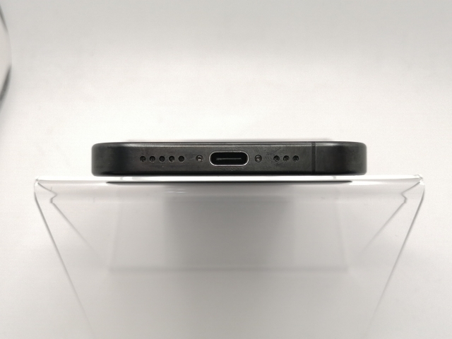 【中古】Apple 国内版 【SIMフリー】 iPhone 15 Pro 256GB ブラックチタニウム MTUC3J/A【川崎駅前】保証期間１ヶ月【ランクB】_4