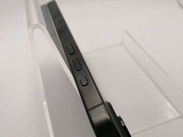 【中古】Apple 国内版 【SIMフリー】 iPhone 15 Pro 256GB ブラックチタニウム MTUC3J/A【川崎駅前】保証期間１ヶ月【ランクB】_7