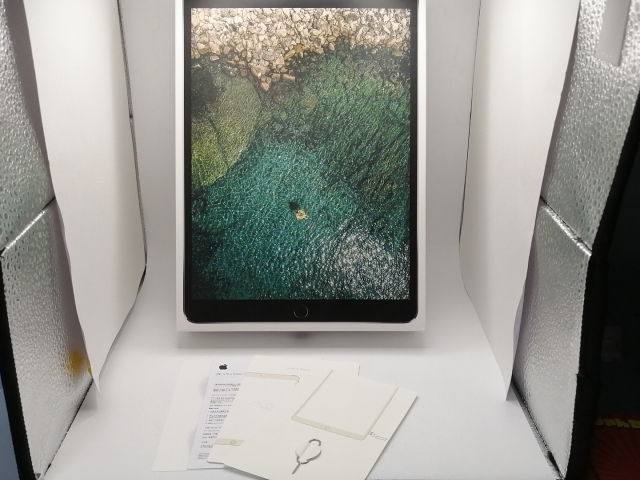 【中古】Apple SoftBank 【SIMロック解除済み】 10.5インチ iPad Pro（2017） 64GB スペースグレイ MQEY2J/A【川崎駅前】保証期間１ヶ月【ランクC】_7