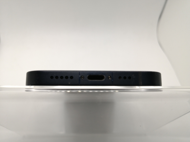 【中古】Apple SoftBank 【SIMロック解除済み】 iPhone 12 64GB ブラック MGHN3J/A【川崎駅前】保証期間１ヶ月【ランクC】_3