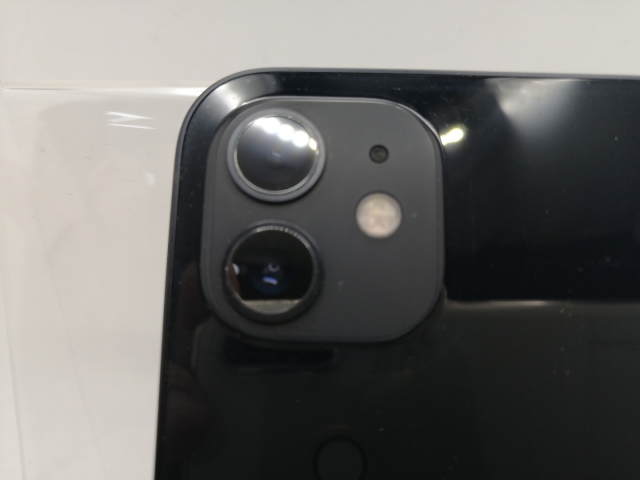 【中古】Apple SoftBank 【SIMロック解除済み】 iPhone 12 64GB ブラック MGHN3J/A【川崎駅前】保証期間１ヶ月【ランクC】_6