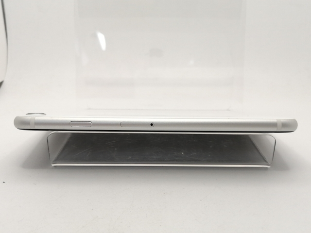 【中古】Apple docomo 【SIMロック解除済み】 iPhone SE（第2世代） 64GB ホワイト MHGQ3J/A（後期型番）【川崎駅前】保証期間１ヶ月【ランクC】_3