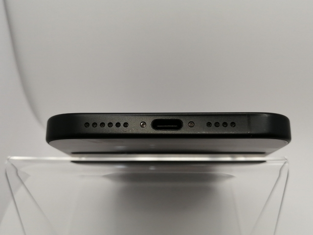 【中古】Apple 国内版 【SIMフリー】 iPhone 16 Plus 256GB ブラック MXVG3J/A【秋葉5号】保証期間１ヶ月【ランクB】