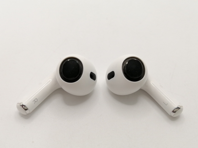 【中古】Apple AirPods Pro 第2世代（2022/Lightning） MQD83J/A【川崎駅前】保証期間１ヶ月_3