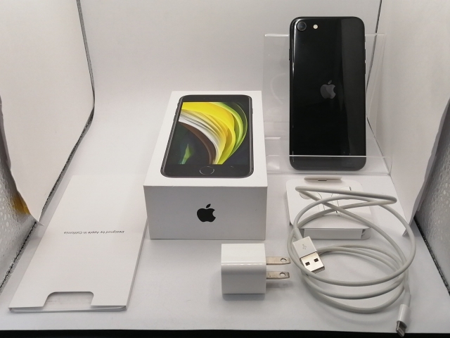 【中古】Apple docomo 【SIMロック解除済み】 iPhone SE（第2世代） 64GB ブラック MX9R2J/A【川崎駅前】保証期間１ヶ月【ランクC】_7