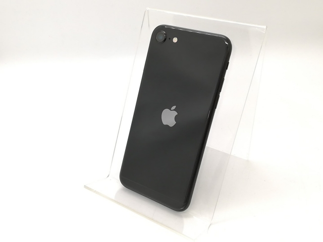 【中古】Apple au 【SIMロック解除済み】 iPhone SE（第2世代） 64GB ブラック MHGP3J/A（後期型番）【秋葉4号】保証期間１ヶ月【ランクC】