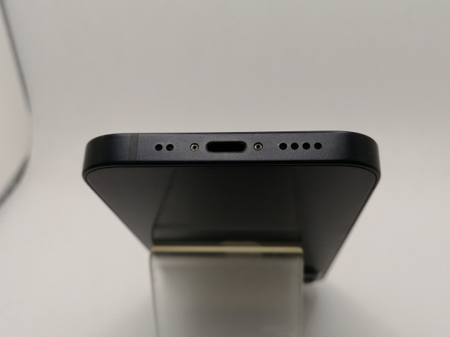 【中古】Apple docomo 【SIMロック解除済み】 iPhone 12 mini 128GB ブラック MGDJ3J/A【川崎駅前】保証期間１ヶ月【ランクA】_3