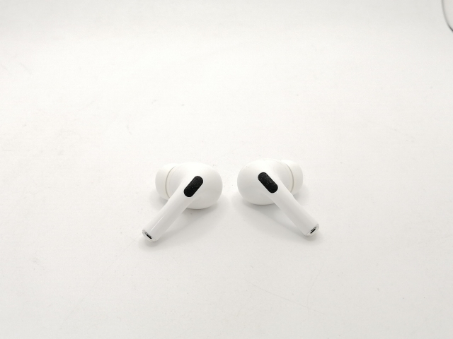 【中古】Apple AirPods Pro 第2世代（2022/Lightning） MQD83J/A【川崎駅前】保証期間１ヶ月