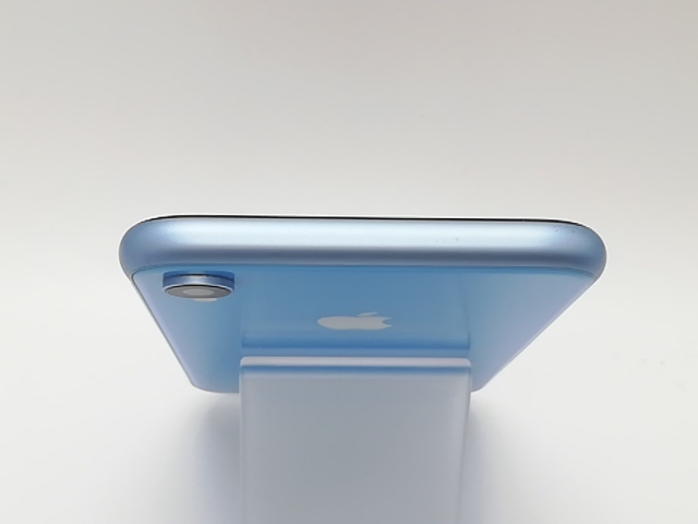 【中古】Apple SoftBank 【SIMロック解除済み】 iPhone XR 128GB ブルー MT0U2J/A【府中ル・シーニュ】保証期間１ヶ月【ランクC】_2