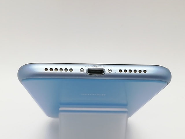 【中古】Apple SoftBank 【SIMロック解除済み】 iPhone XR 128GB ブルー MT0U2J/A【府中ル・シーニュ】保証期間１ヶ月【ランクC】_4